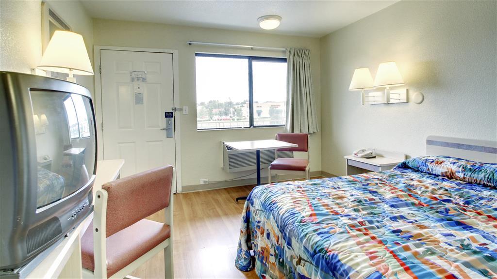 Motel 6 Manhattan Kansas Phòng bức ảnh