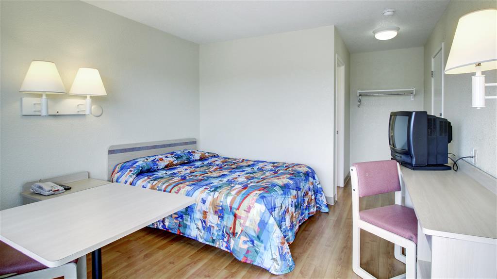Motel 6 Manhattan Kansas Phòng bức ảnh